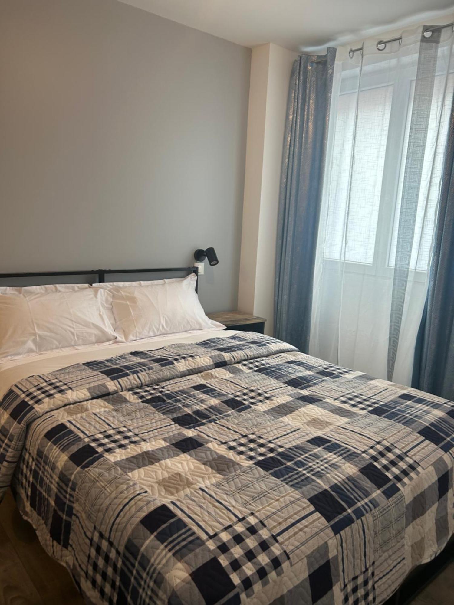 Hotel Saint - Charles 랑부예 외부 사진